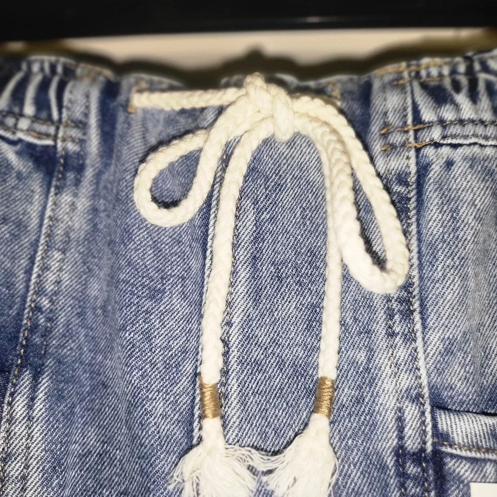 NEW Very Jean Light True Blues Barrel Jeans NWT Size Small - Picture 4 of 16